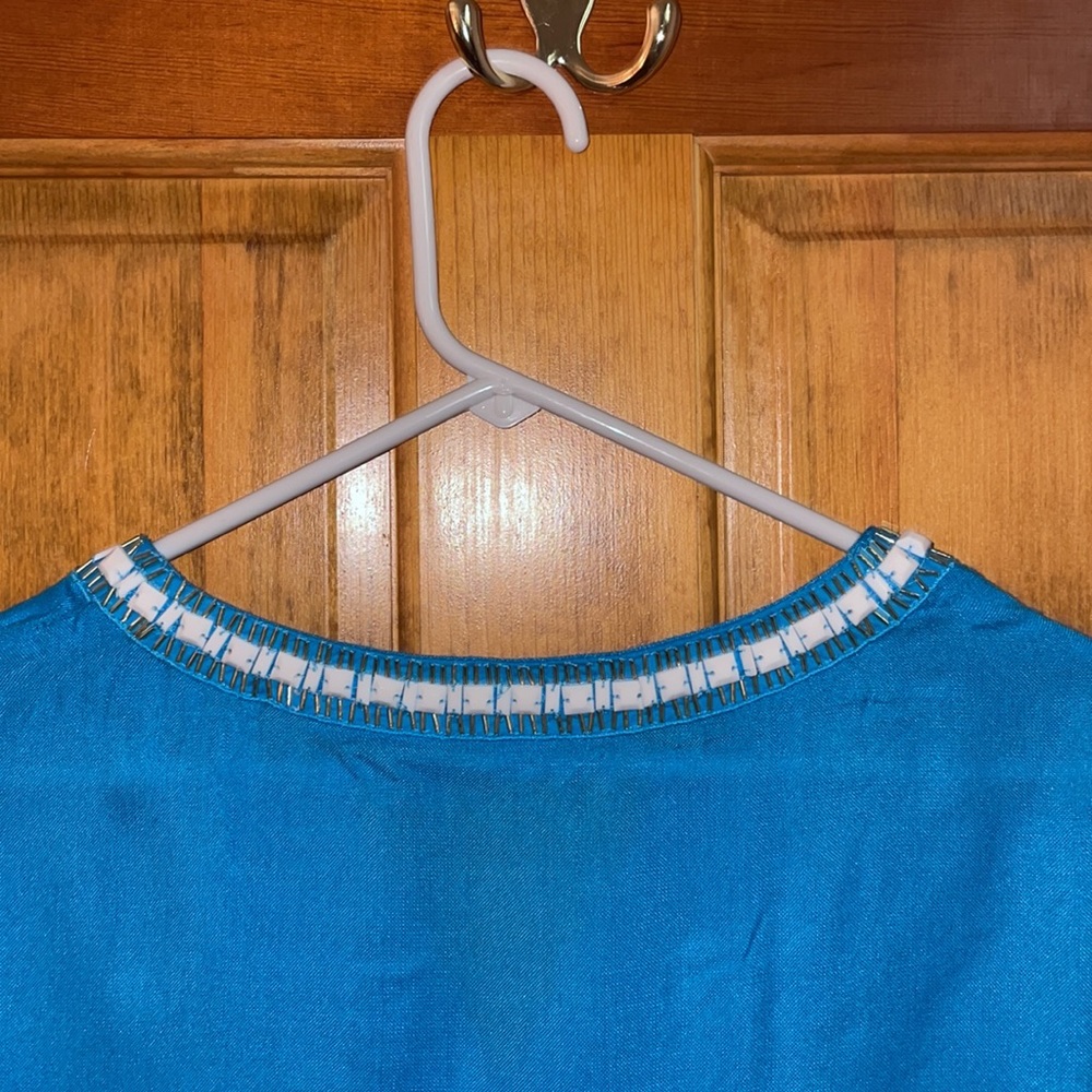 Blue beaded lily Pulitzer top - Picture 7 of 7
